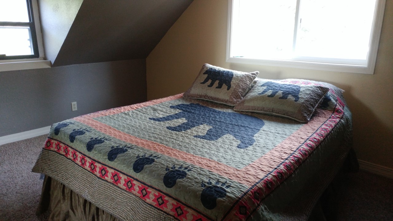 Cabin home for rent Vacation Rental